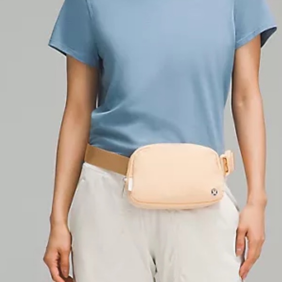 Lululemon Belt Bag in Summer Glow❤️ - Picture 5 of 9